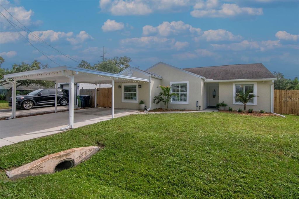 Photo of 6804 S Gabrielle Street, Tampa, FL 33611 (MLS # TB8429245)