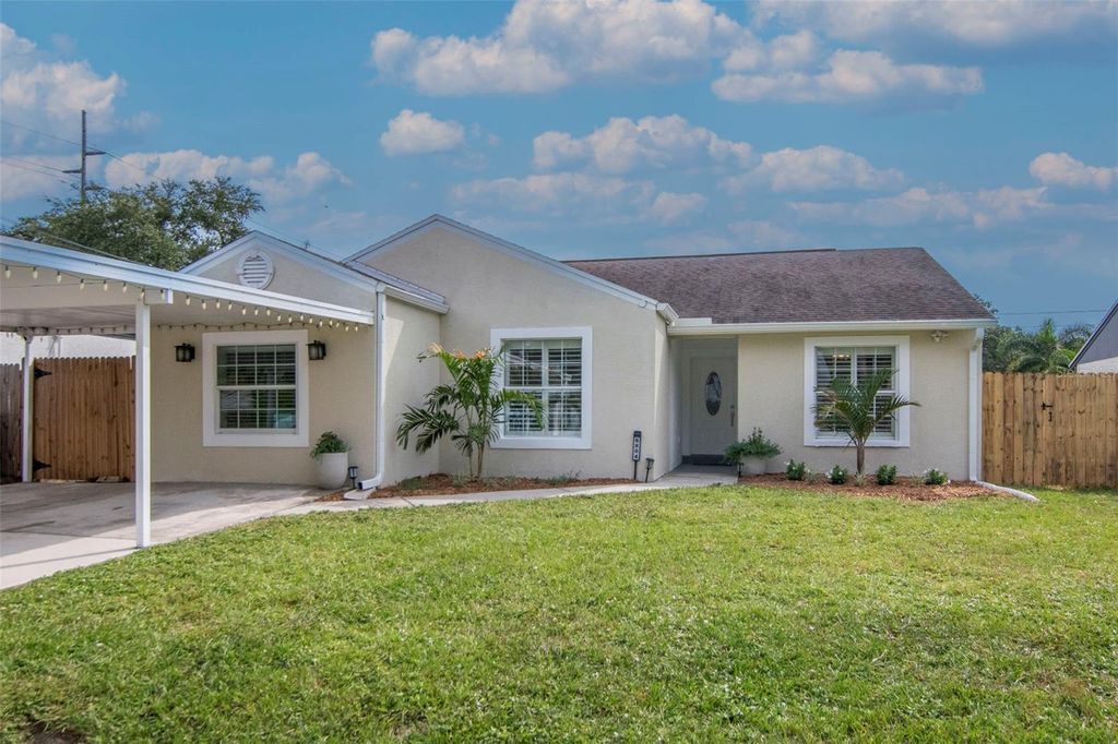 Photo of 6804 S Gabrielle Street, Tampa, FL 33611 (MLS # TB8429245)