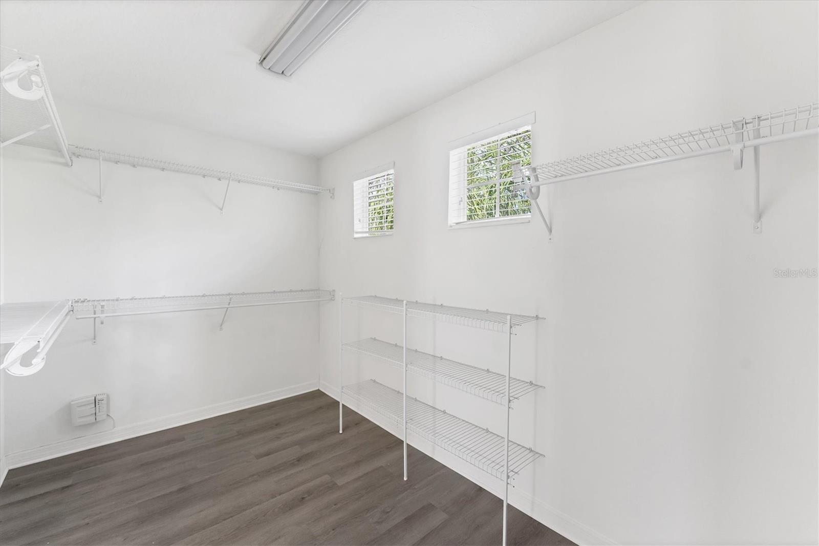 RIVER PLACE - Residential