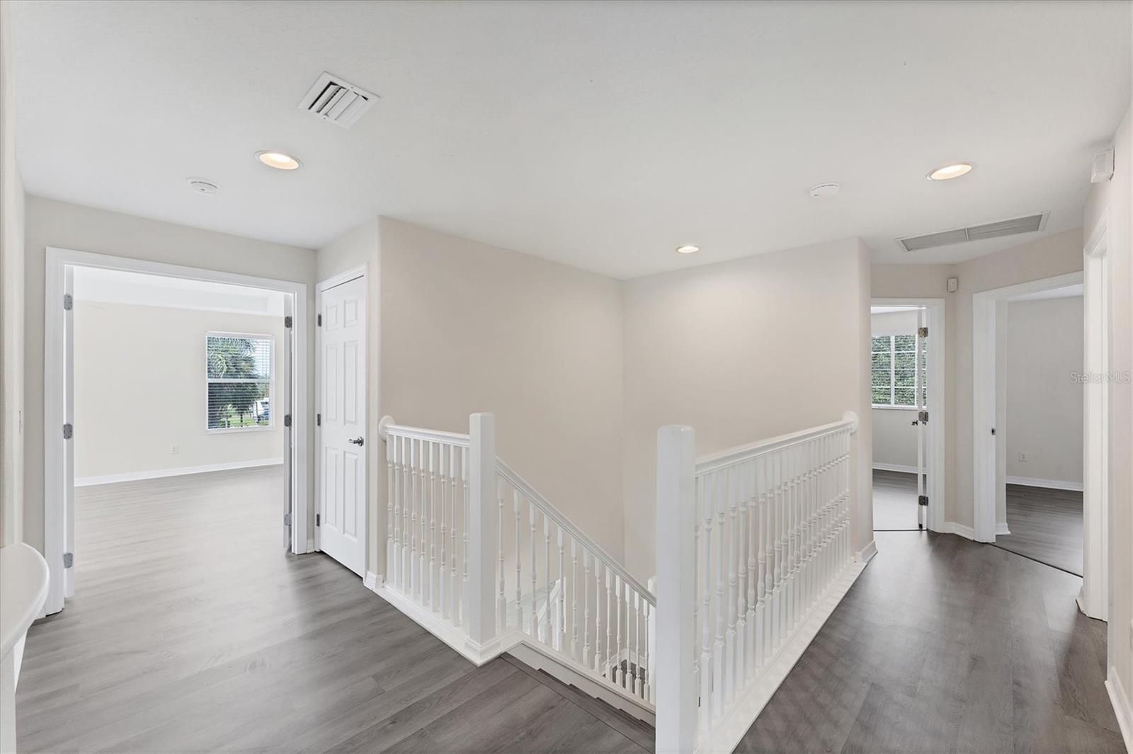 RIVER PLACE - Residential