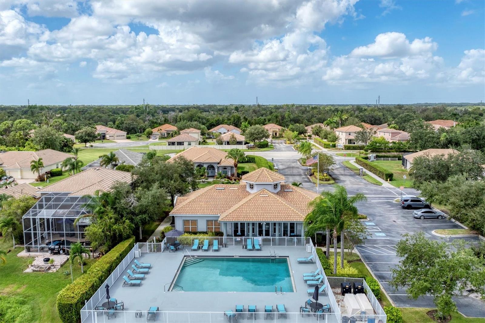 RIVER PLACE - Residential