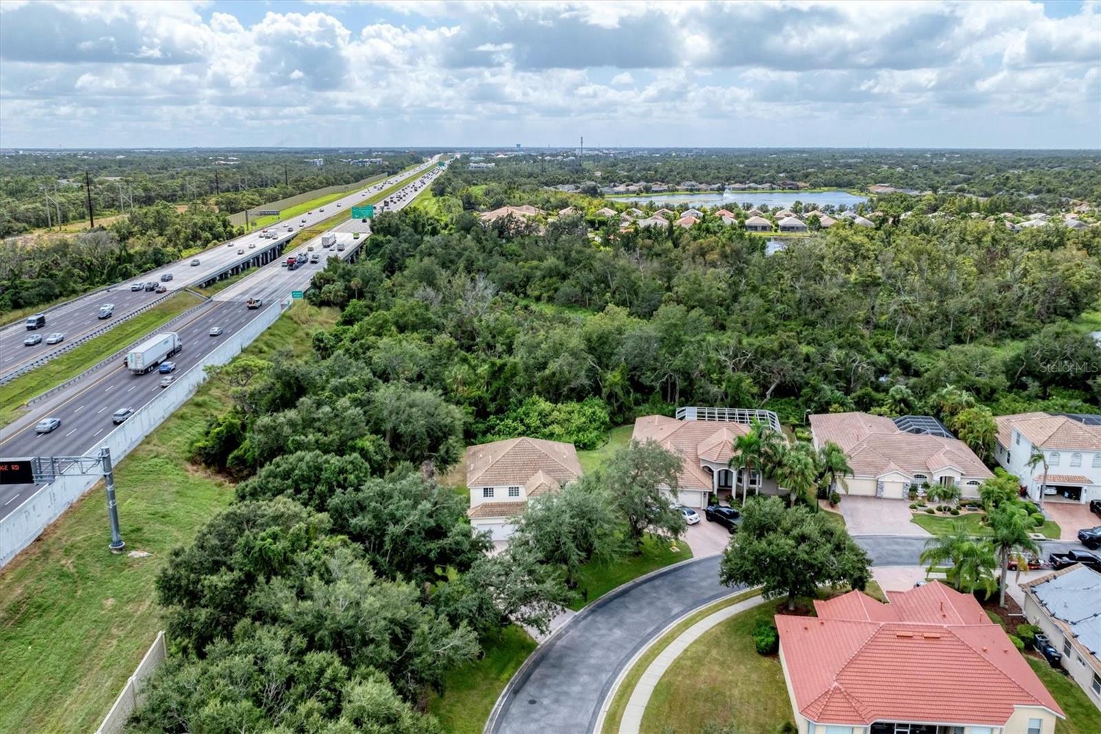 RIVER PLACE - Residential