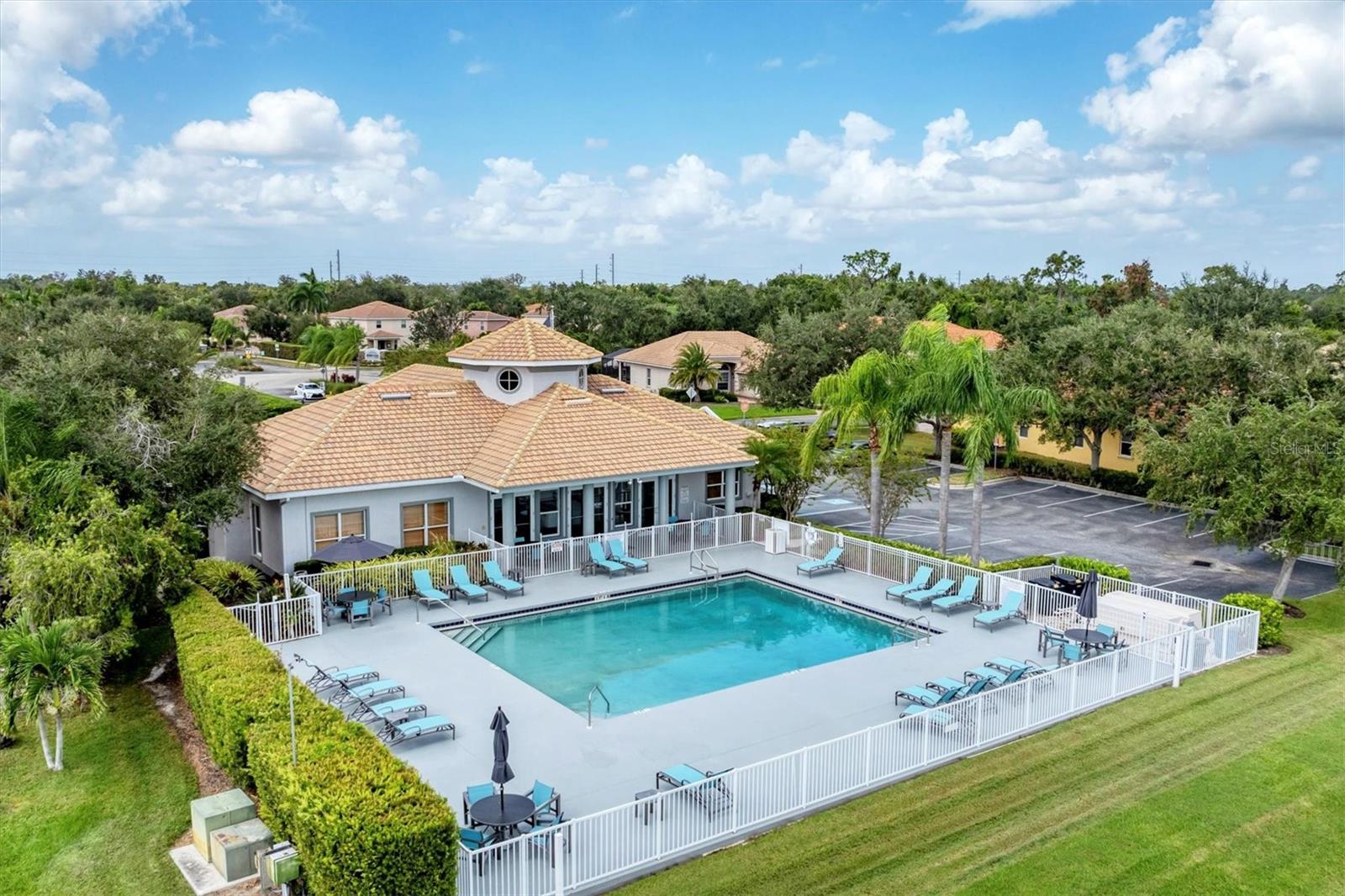 RIVER PLACE - Residential