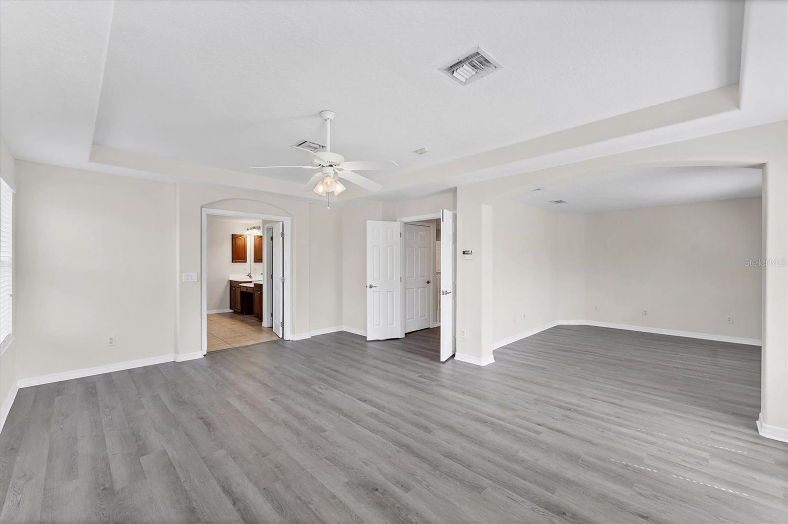 RIVER PLACE - Residential