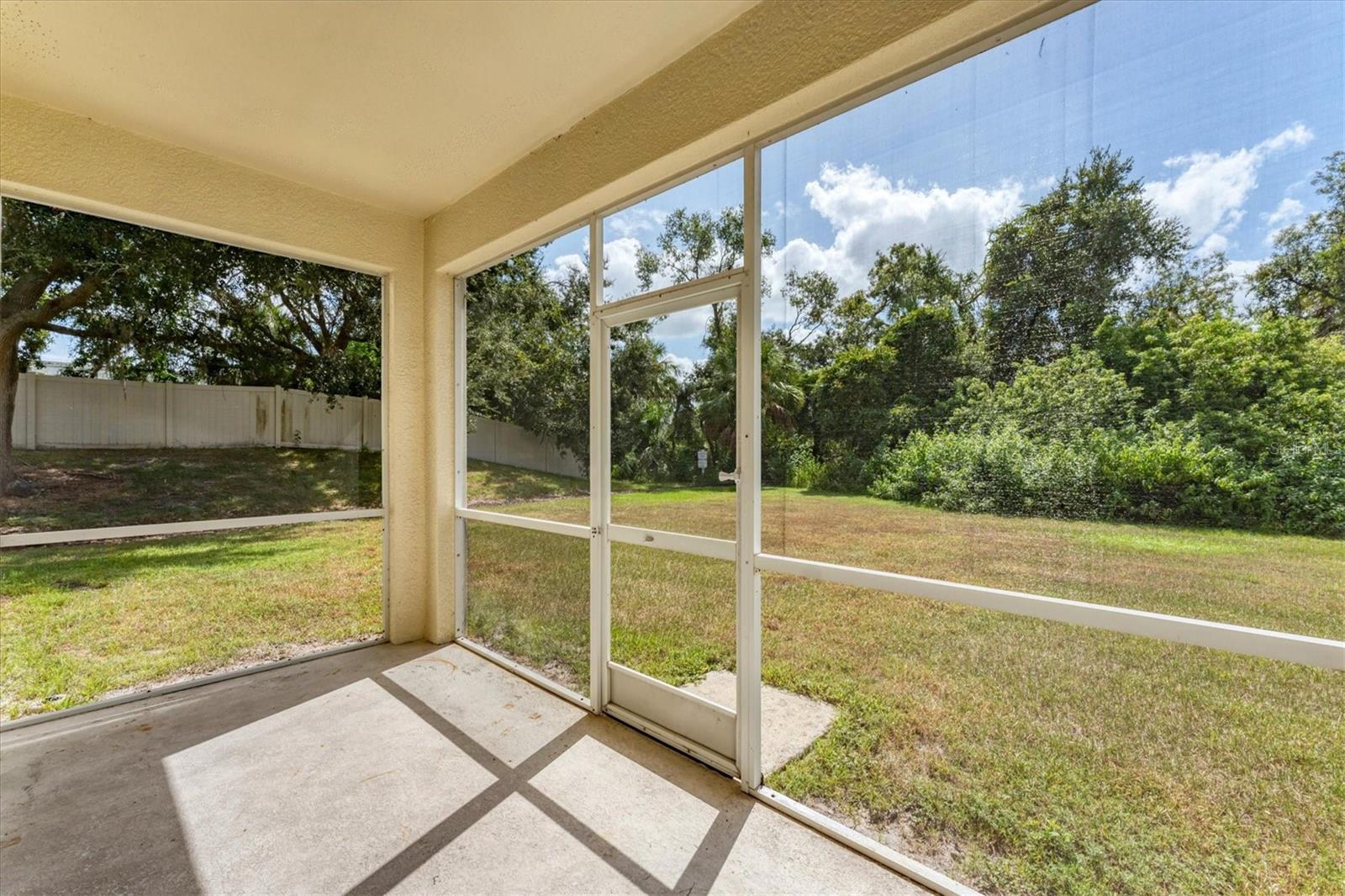 RIVER PLACE - Residential