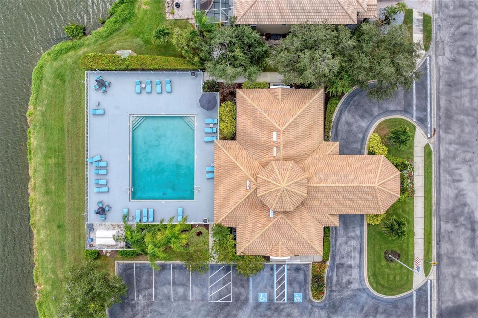 RIVER PLACE - Residential