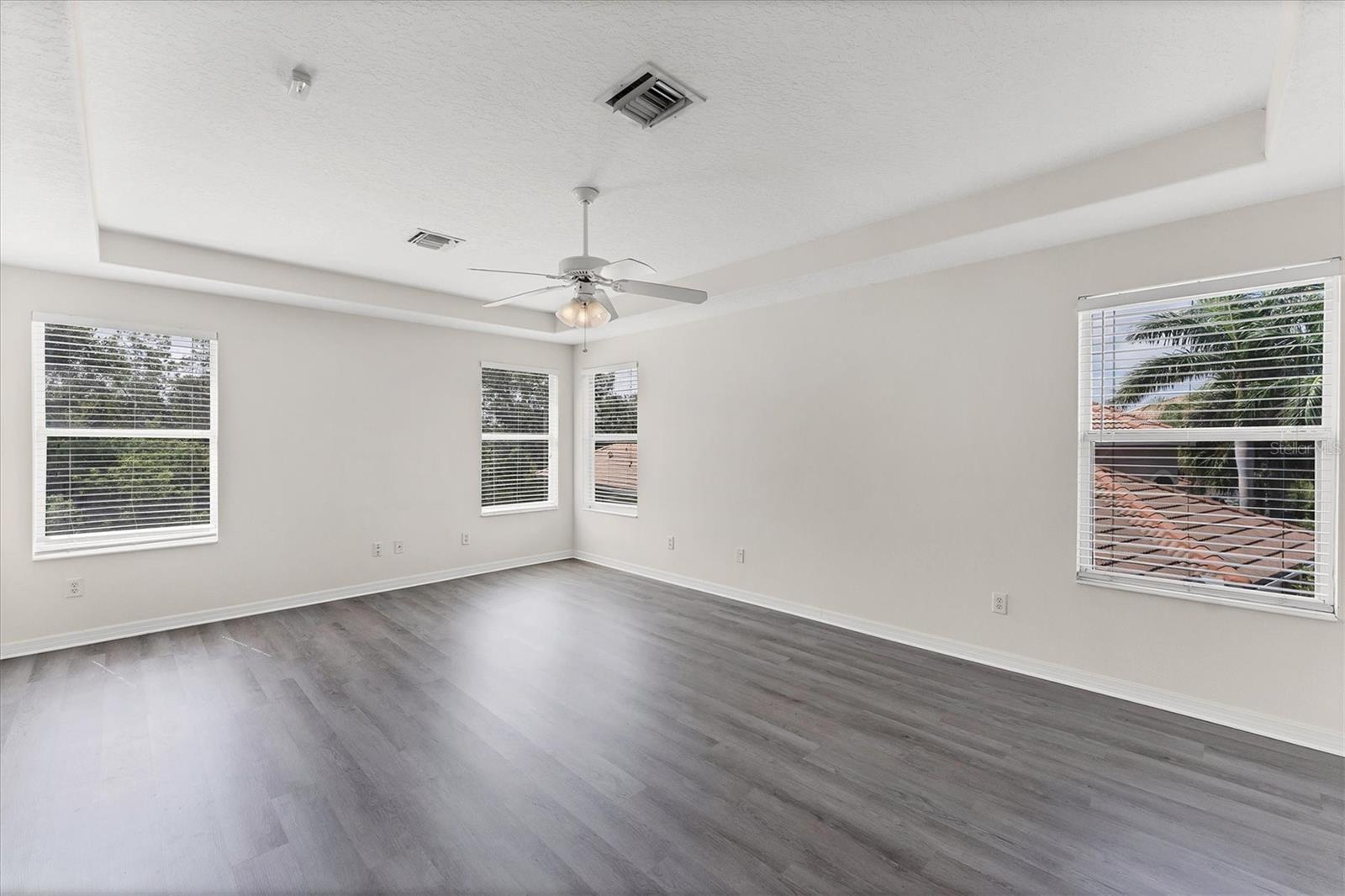 RIVER PLACE - Residential