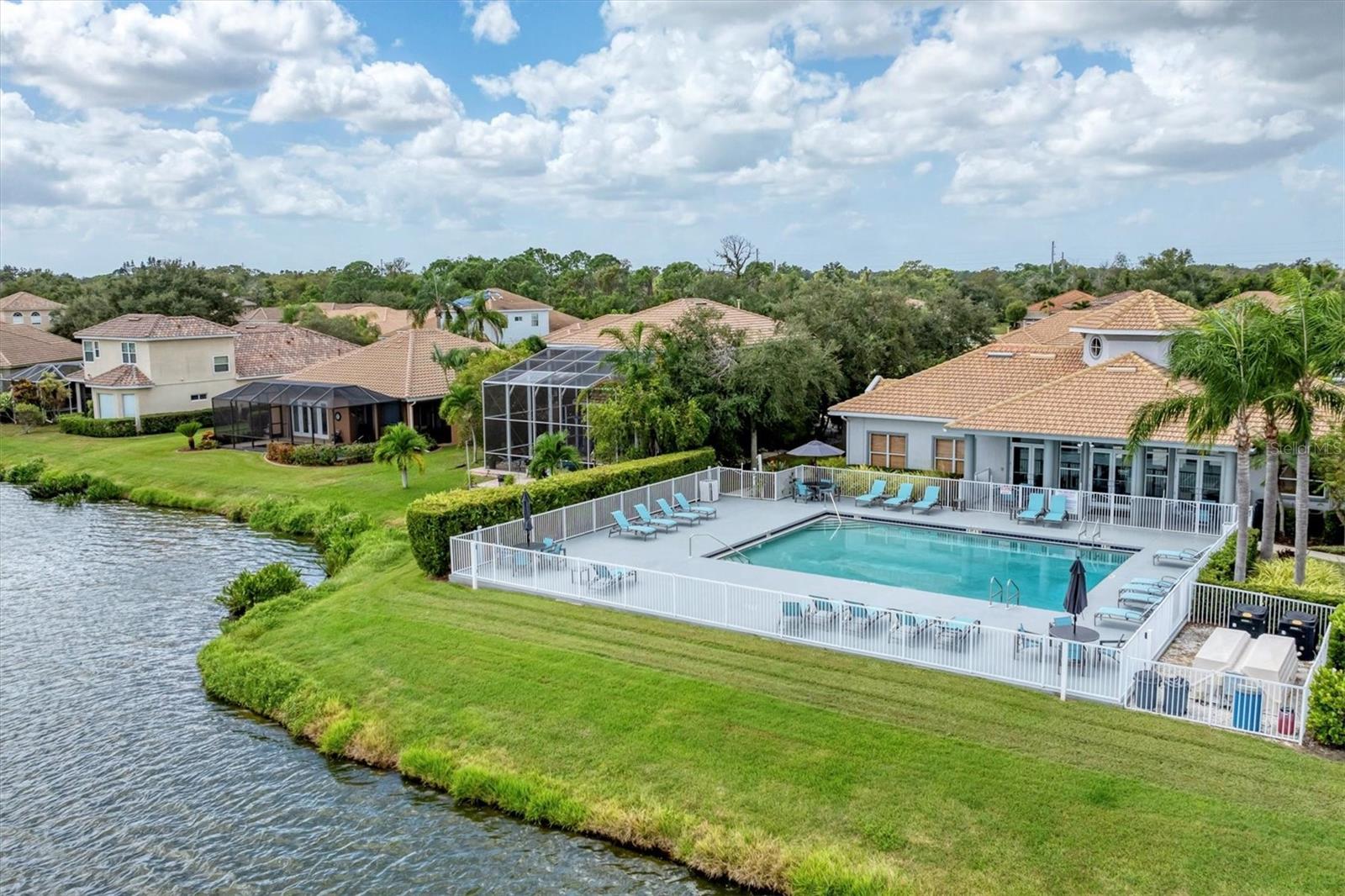 RIVER PLACE - Residential