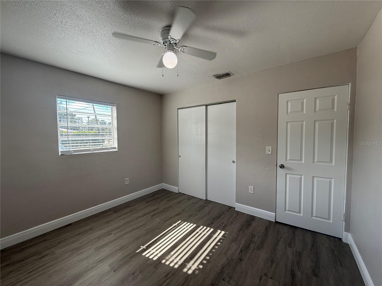 HILLCREST PARK 1ST ADD - Residential Lease