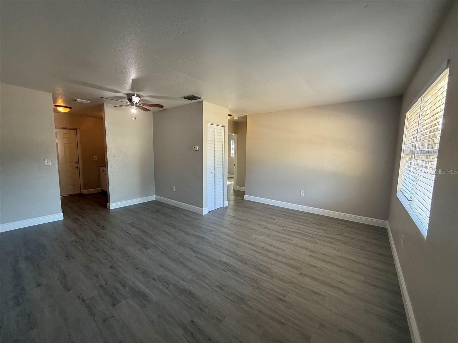 HILLCREST PARK 1ST ADD - Residential Lease