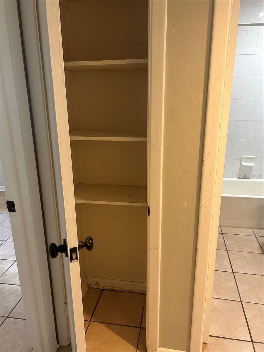 BRANDON TERRACE PARK UNIT 2 - Residential Lease