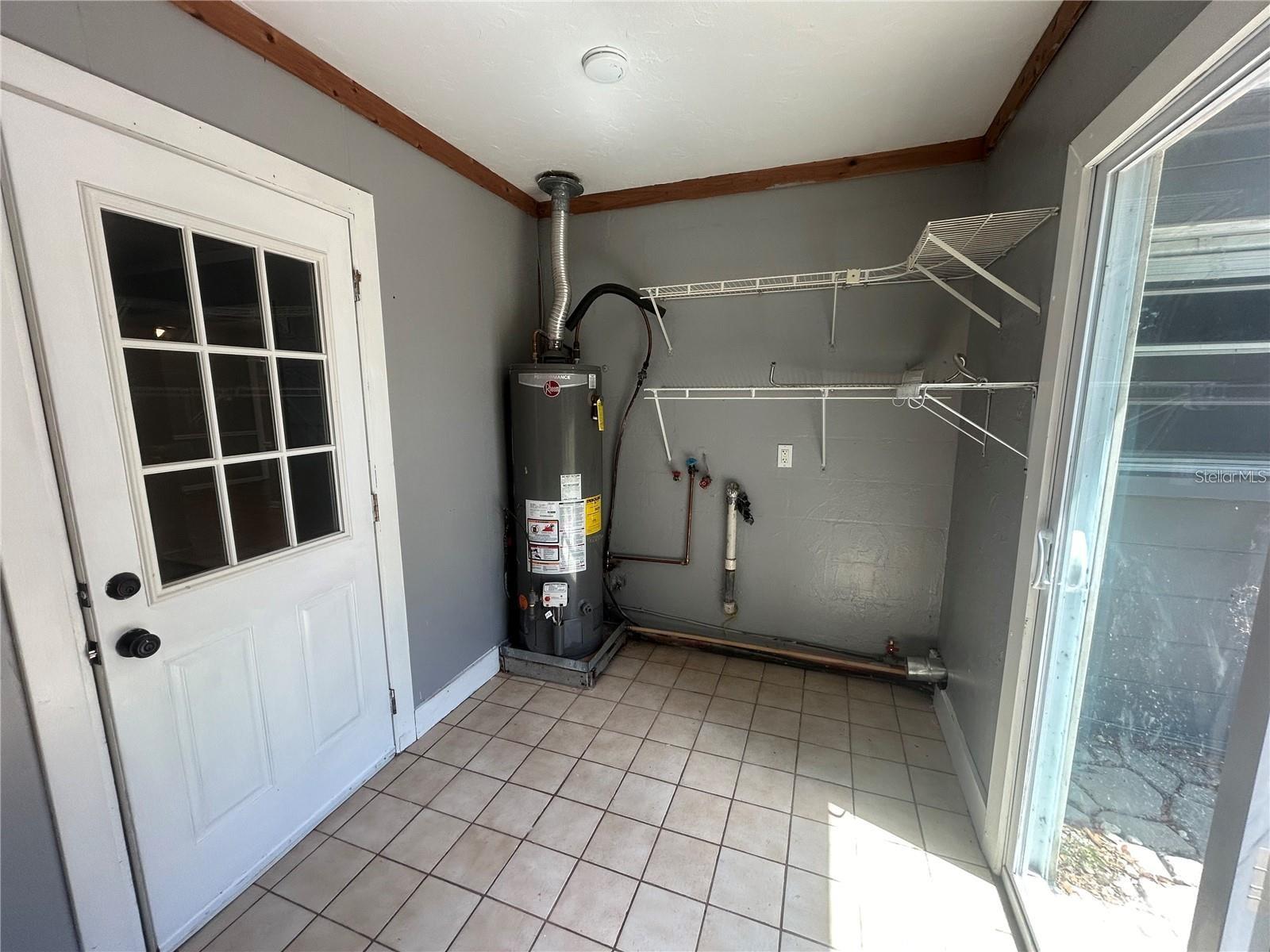 BRANDON TERRACE PARK UNIT 2 - Residential Lease