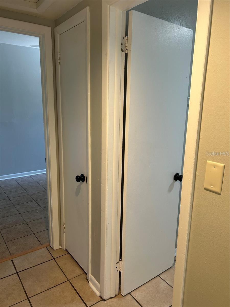 BRANDON TERRACE PARK UNIT 2 - Residential Lease