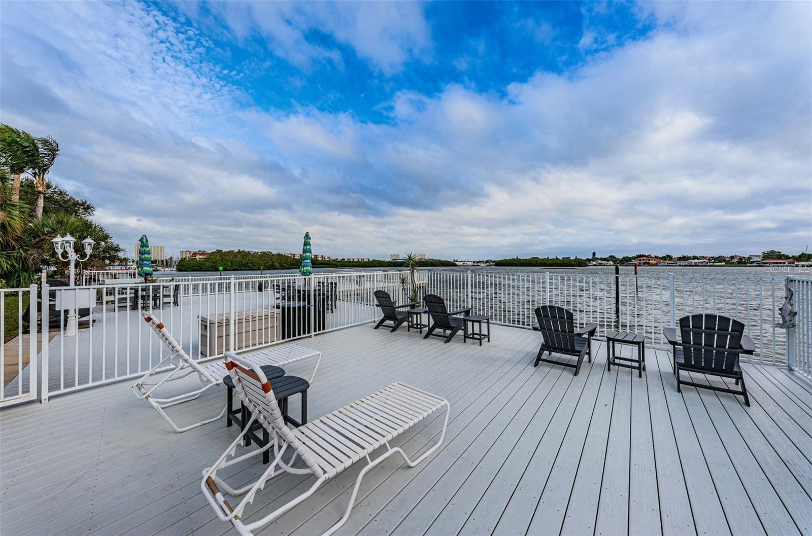 1859 SHORE DRIVE S 107