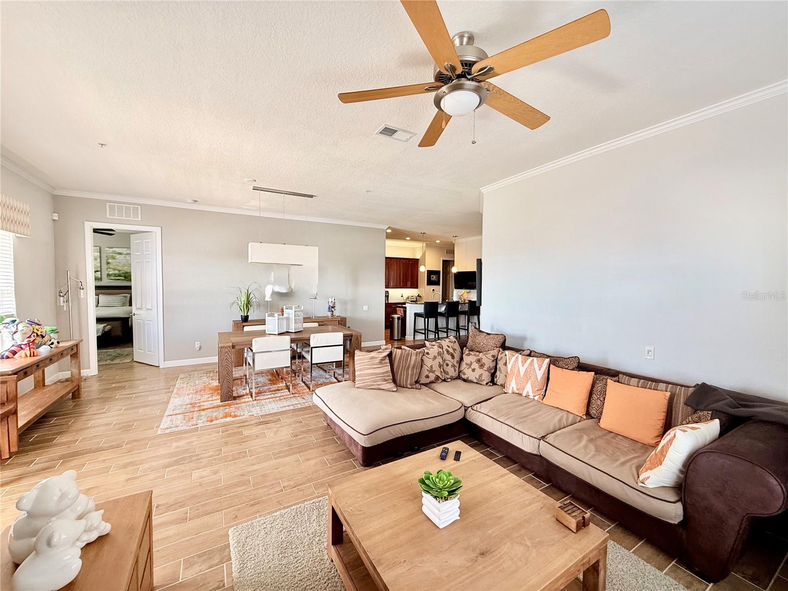 VISTA CAY/HARBOR SQUARE PH 4 - Residential