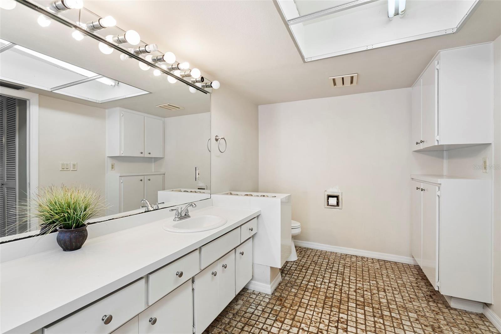 DUNBRIDGE WOODS - Residential