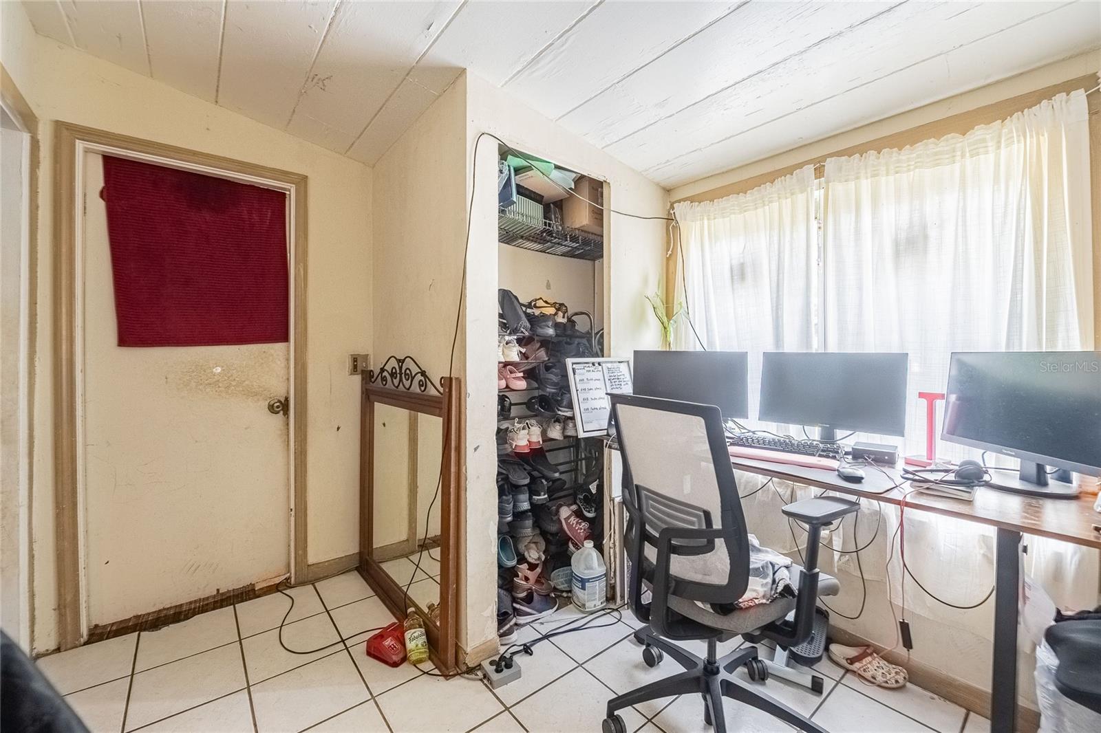 COUNTRY CLUB ESTATES SUB - Residential