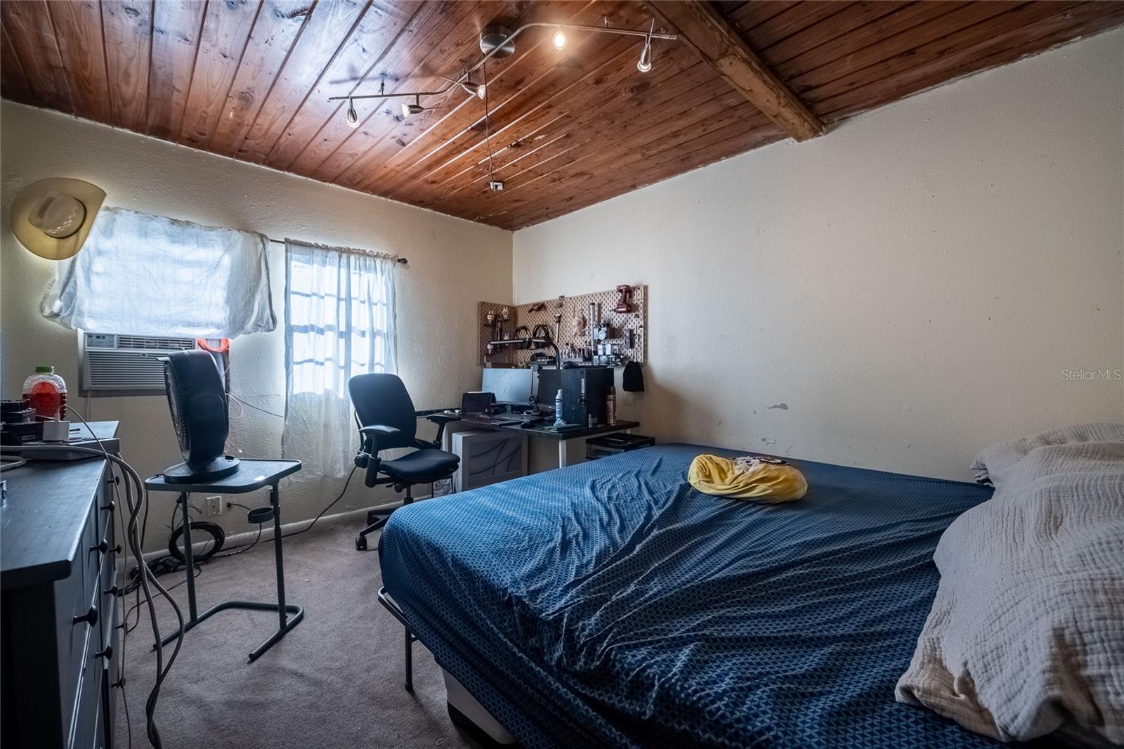 COUNTRY CLUB ESTATES SUB - Residential