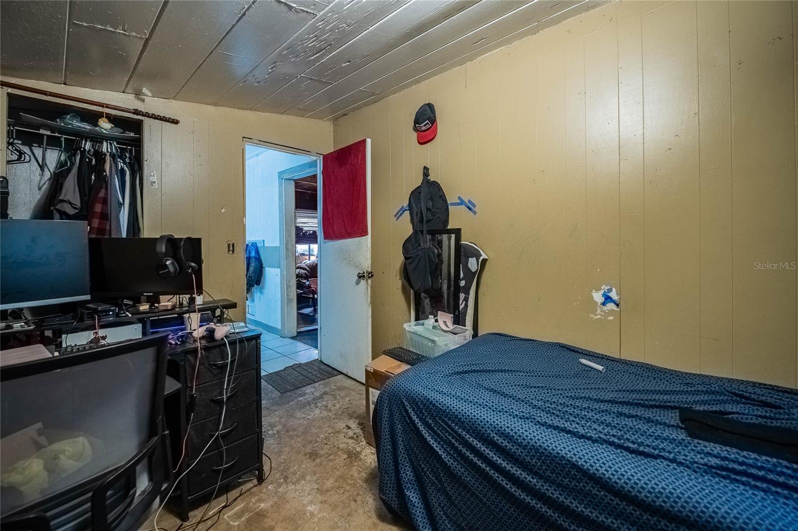 COUNTRY CLUB ESTATES SUB - Residential