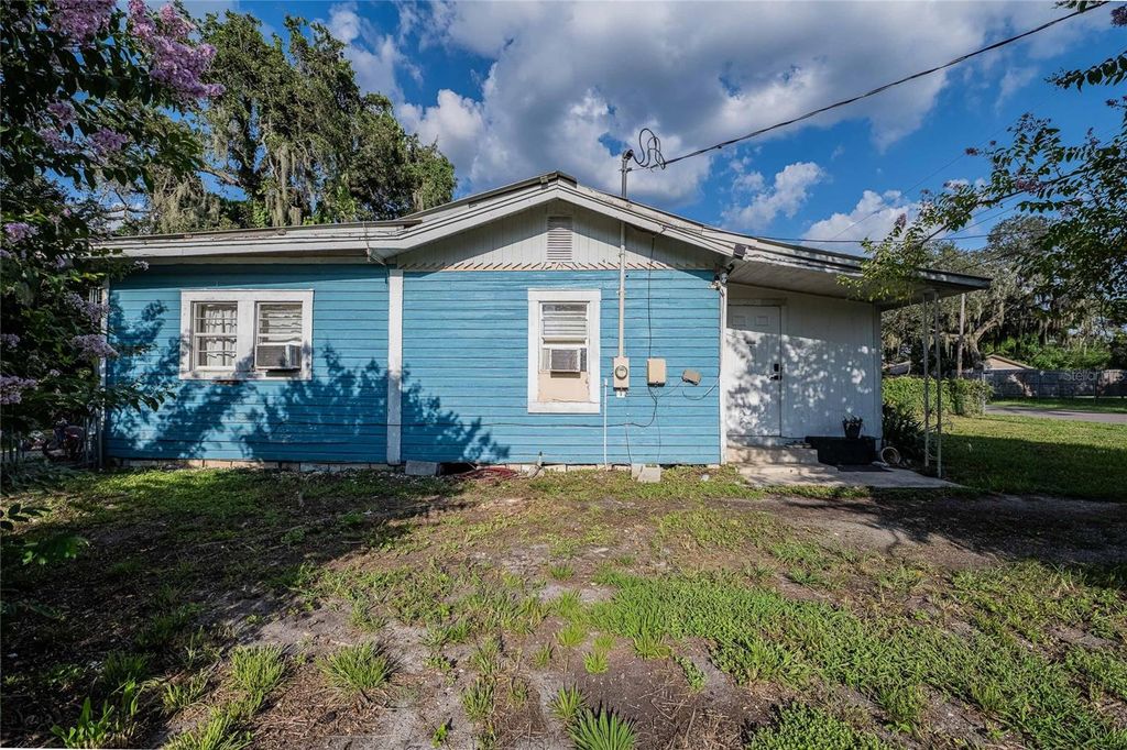 Photo of 2236 Burns Street, Lakeland, FL 33801 (MLS # TB8421343)