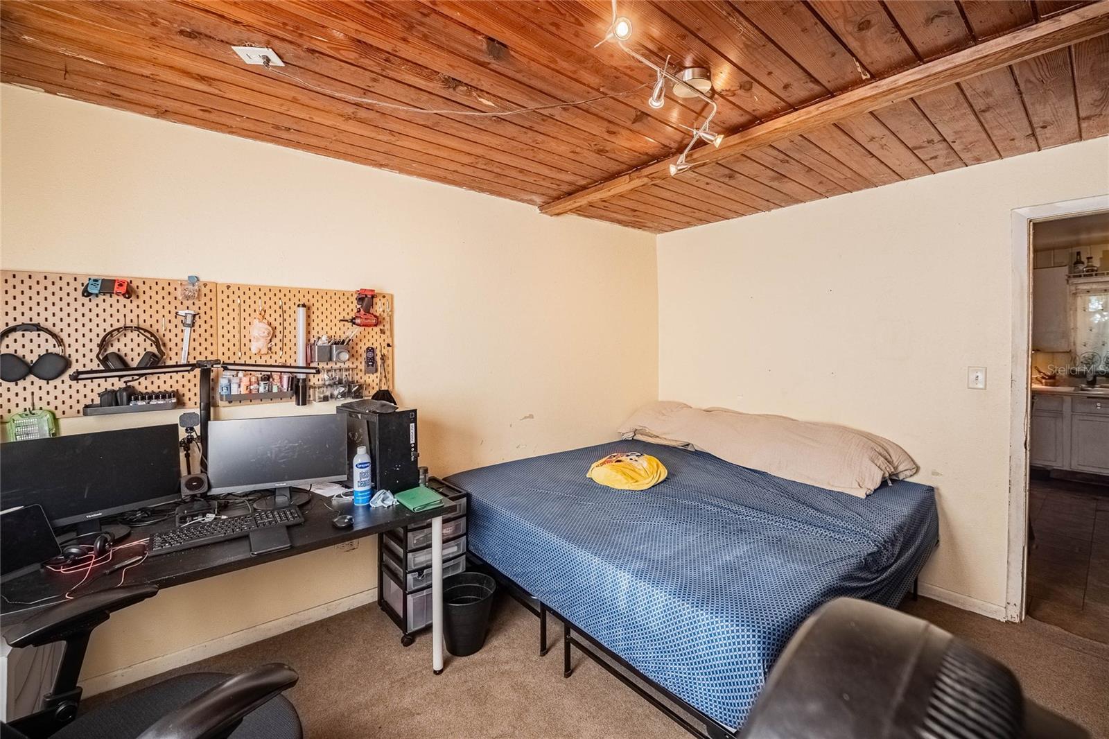 COUNTRY CLUB ESTATES SUB - Residential