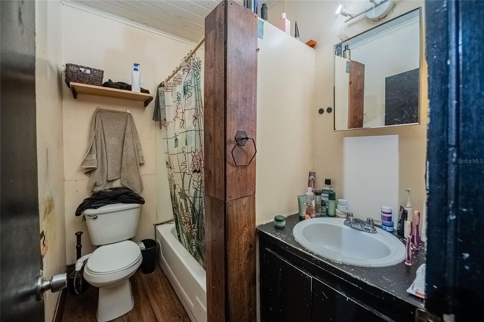 COUNTRY CLUB ESTATES SUB - Residential