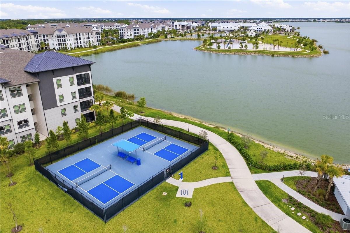 EMERALD LNDG/WATERSIDE - Residential