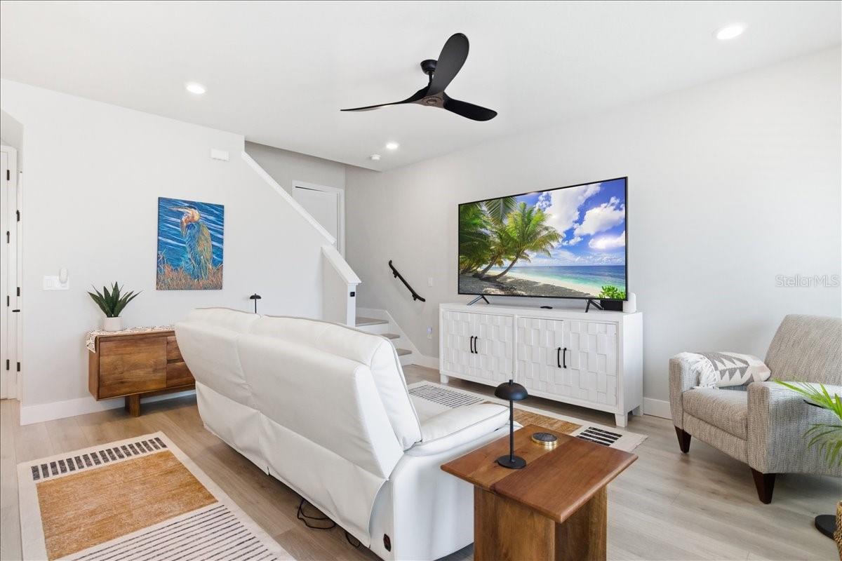 EMERALD LNDG/WATERSIDE - Residential