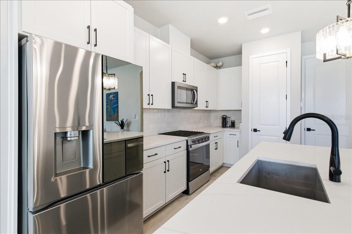 EMERALD LNDG/WATERSIDE - Residential