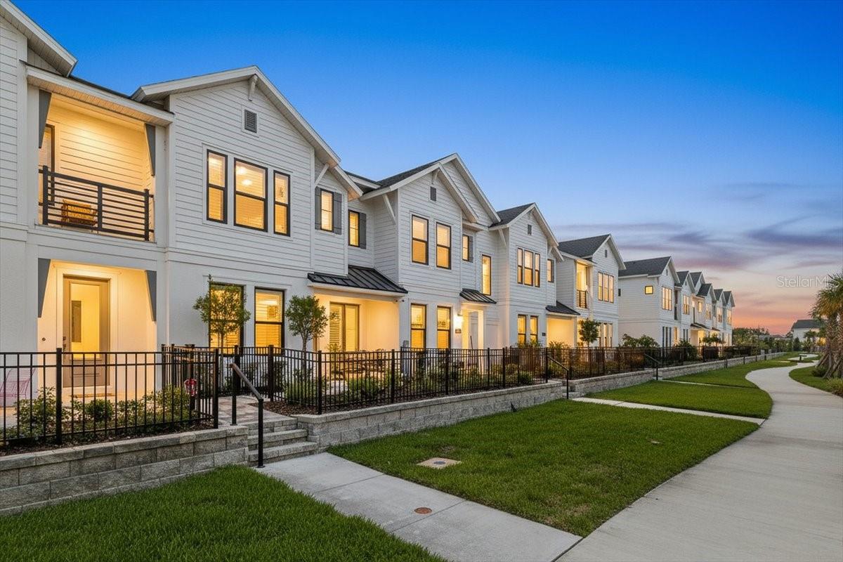 EMERALD LNDG/WATERSIDE - Residential