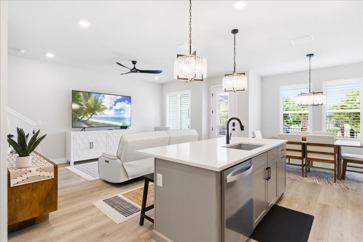 EMERALD LNDG/WATERSIDE - Residential