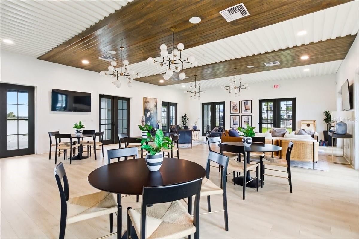 EMERALD LNDG/WATERSIDE - Residential