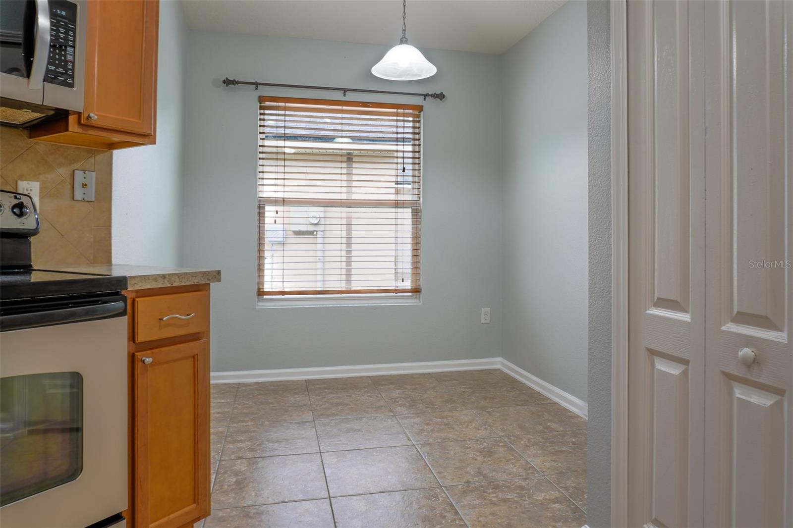 ABERDEEN DRIVE HORTON - PH 1 - Residential