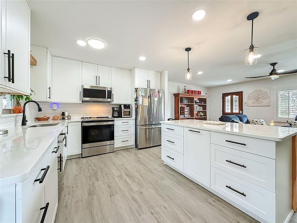 Photo of 11521 64th Avenue, Seminole, FL 33772 (MLS # TB8453206)