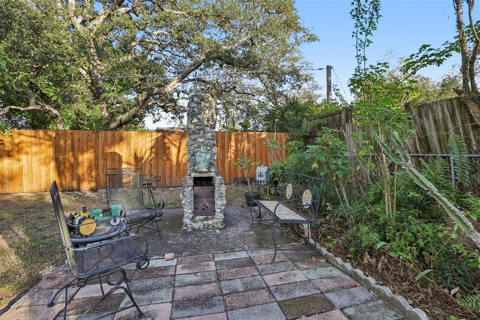 TAMPAS NORTH SIDE COUNTRY CLU - Residential