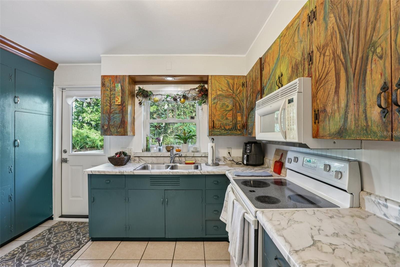 TAMPAS NORTH SIDE COUNTRY CLU - Residential