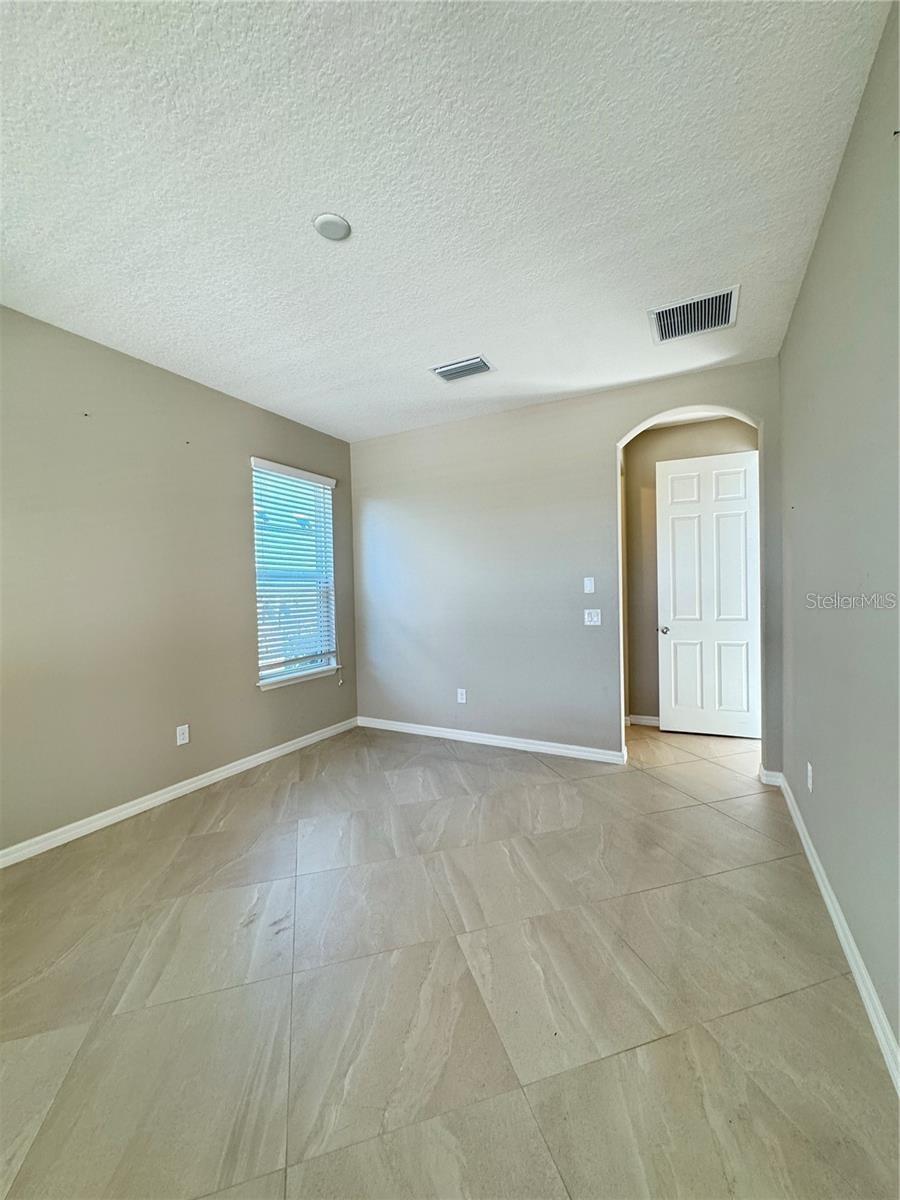 ARBOR LAKES ON PALMER RANCH - Residential Lease