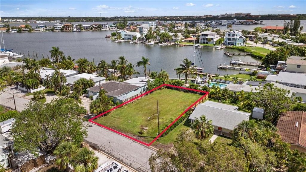 Photo of 14033 E Parsley Drive, Madeira Beach, FL 33708 (MLS # O6405986)