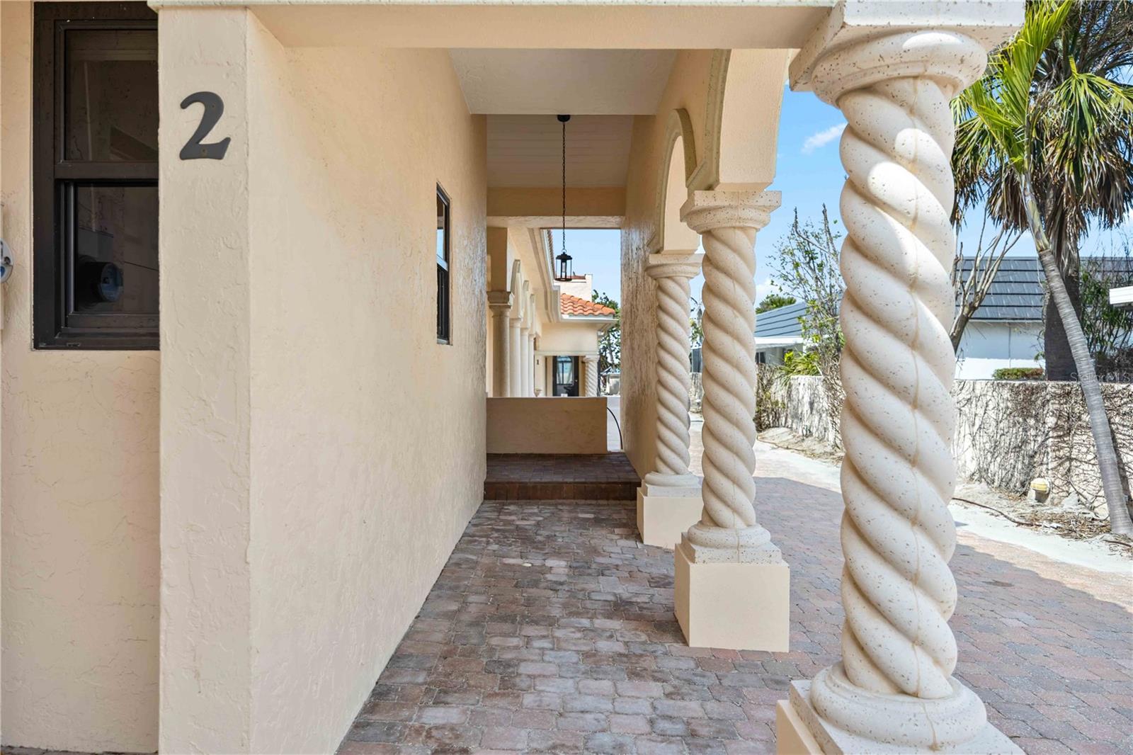718 GOLDEN BEACH BOULEVARD 2