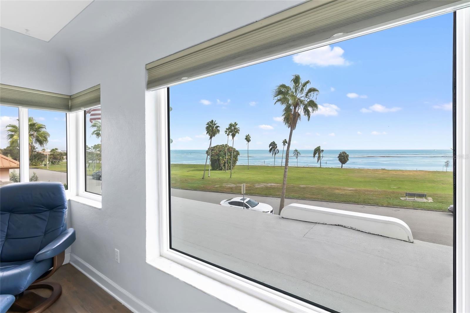 ROUSLYNN - Residential