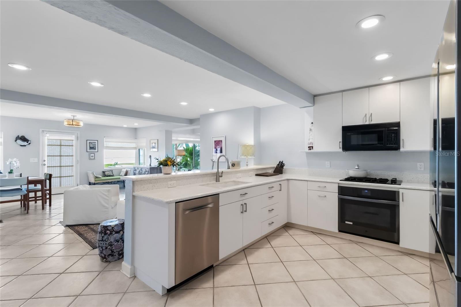 ROUSLYNN - Residential