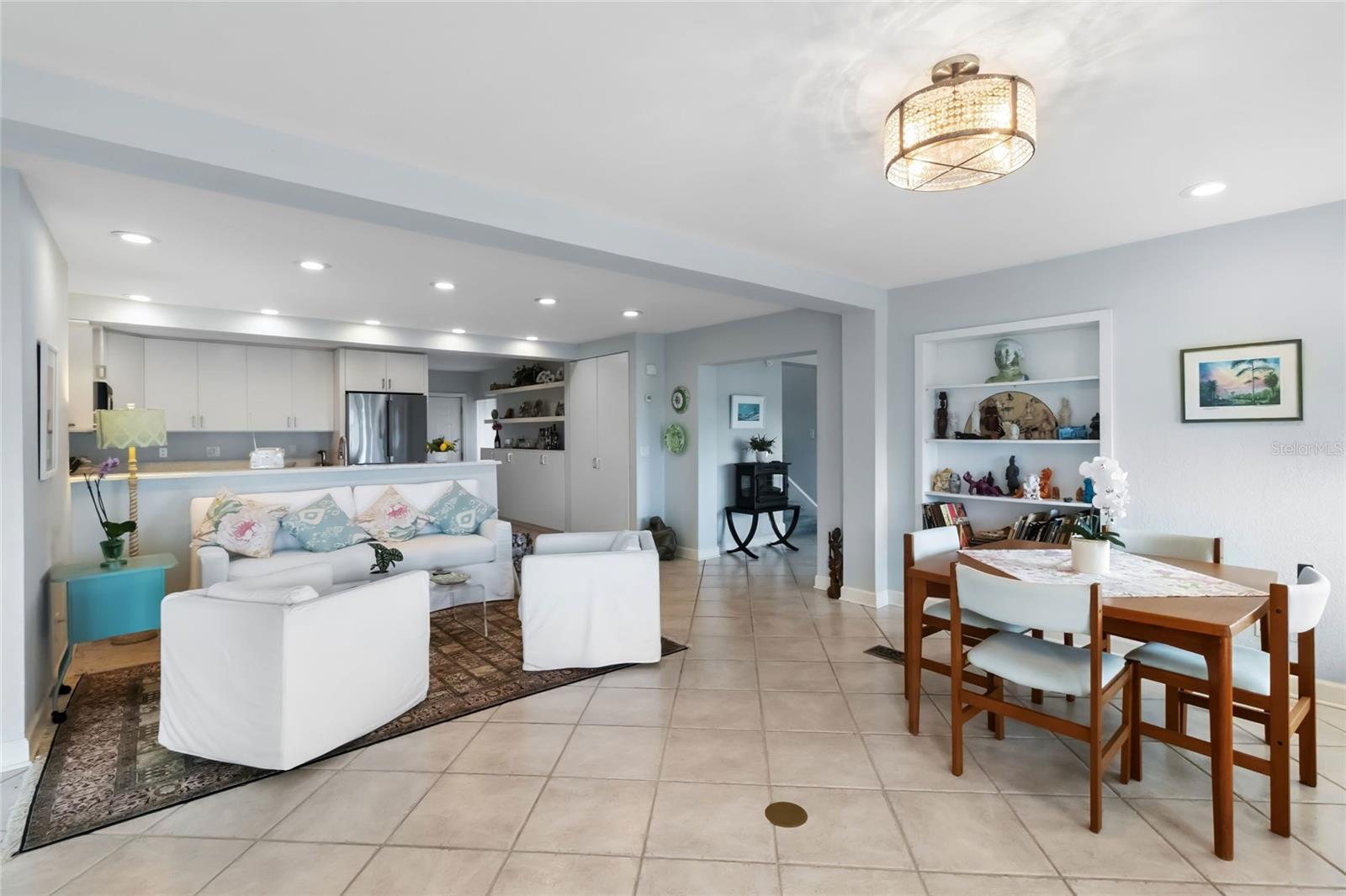 ROUSLYNN - Residential