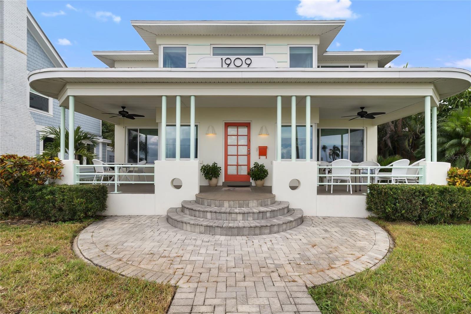 ROUSLYNN - Residential