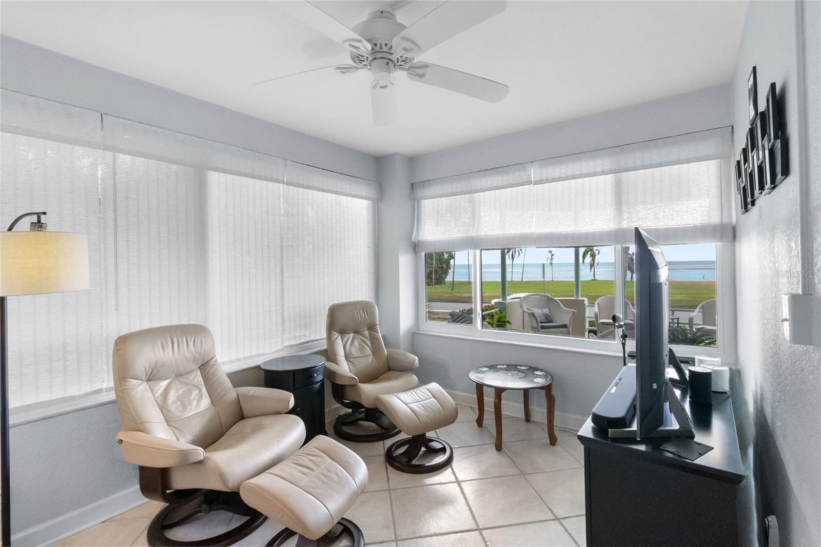 ROUSLYNN - Residential