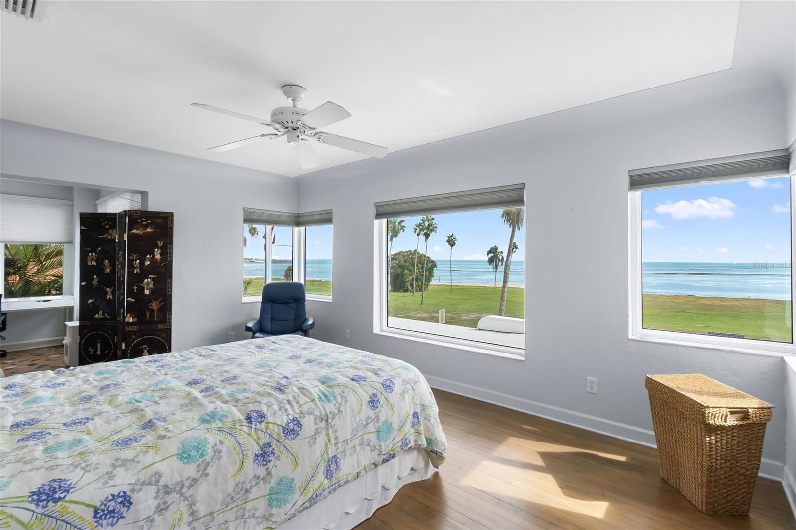 ROUSLYNN - Residential