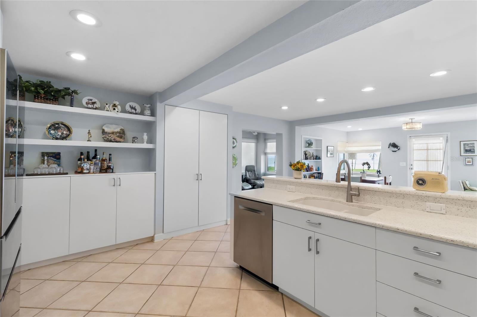 ROUSLYNN - Residential