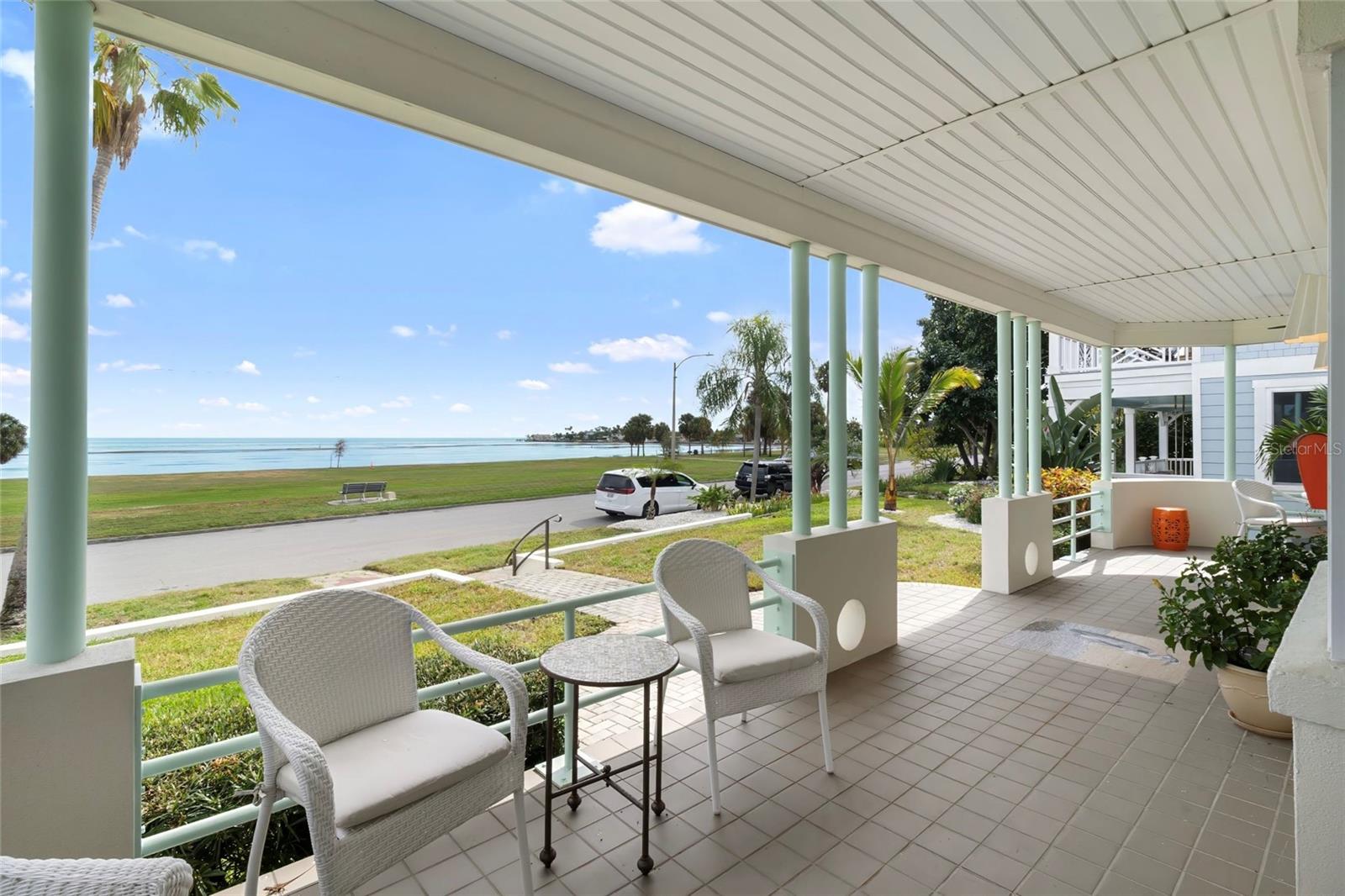 ROUSLYNN - Residential