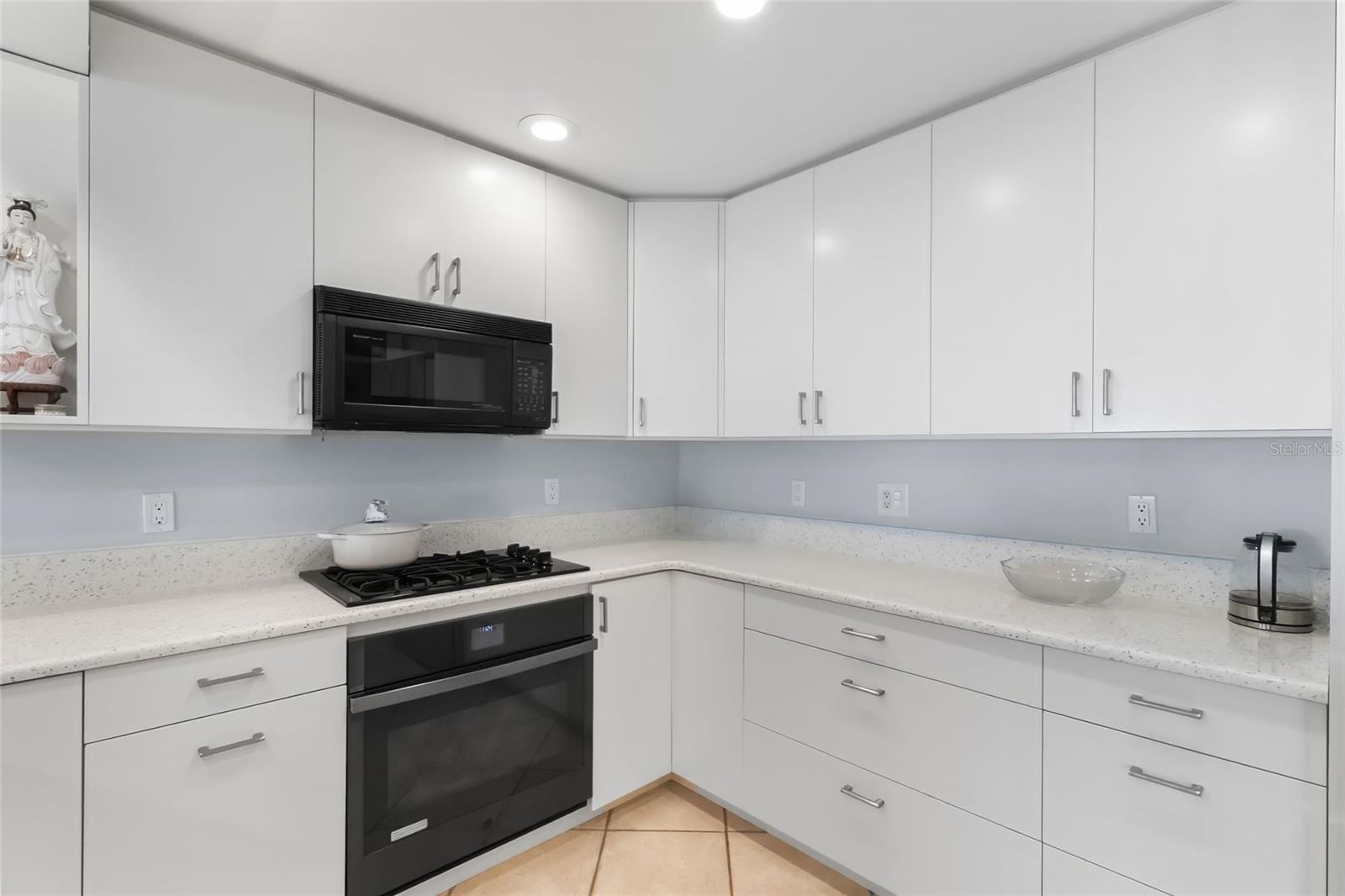 ROUSLYNN - Residential