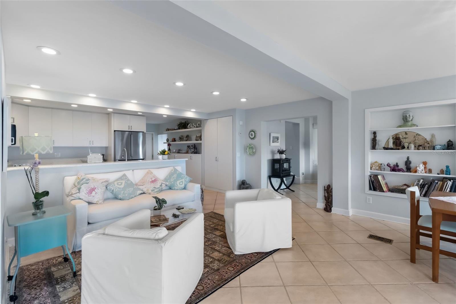 ROUSLYNN - Residential