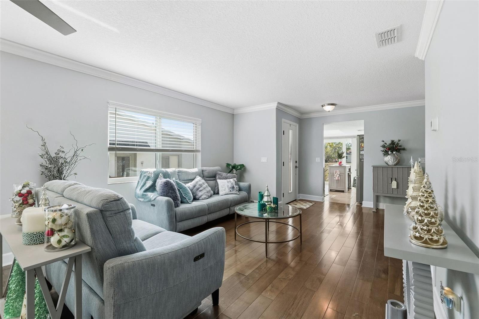 EAGLESWOOD CONDO - Residential